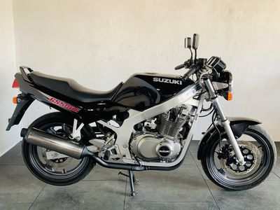Suzuki gs 500